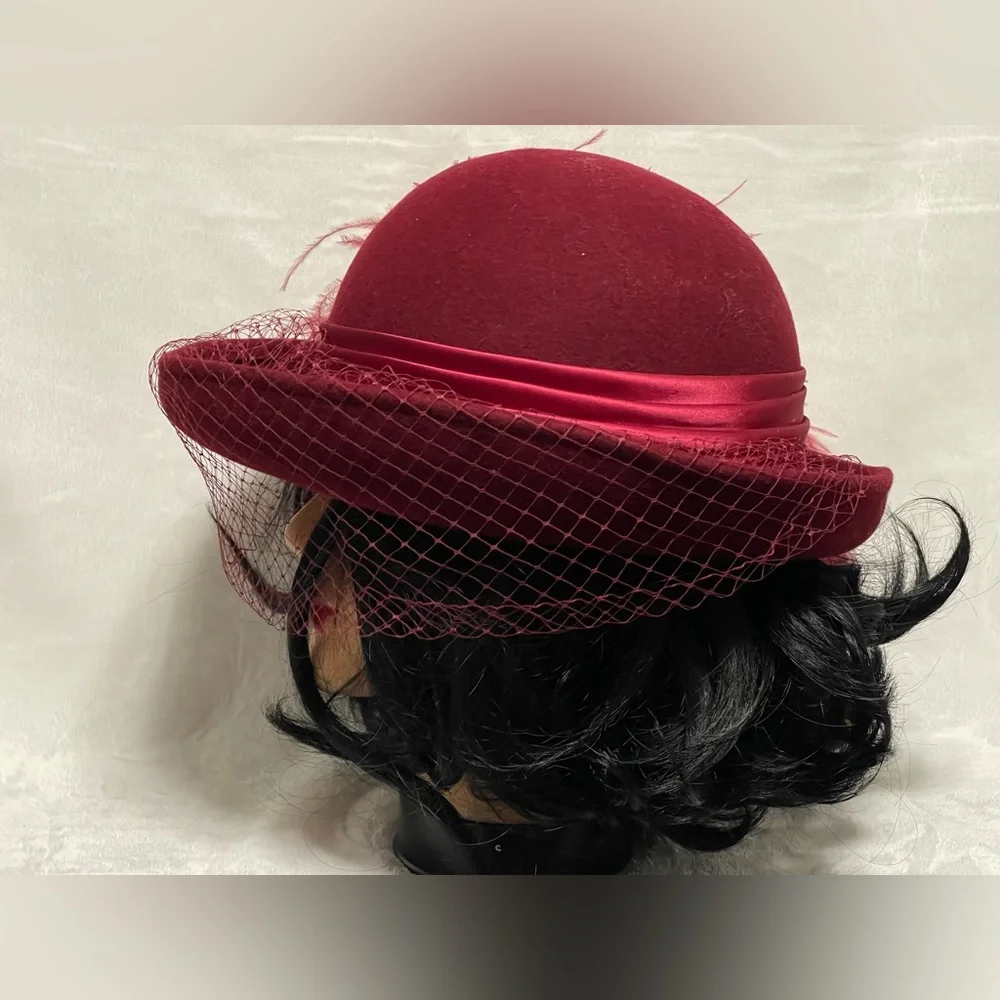 Vintage Mr Charles Red Feather Wool Hat fascinator Sunday best
